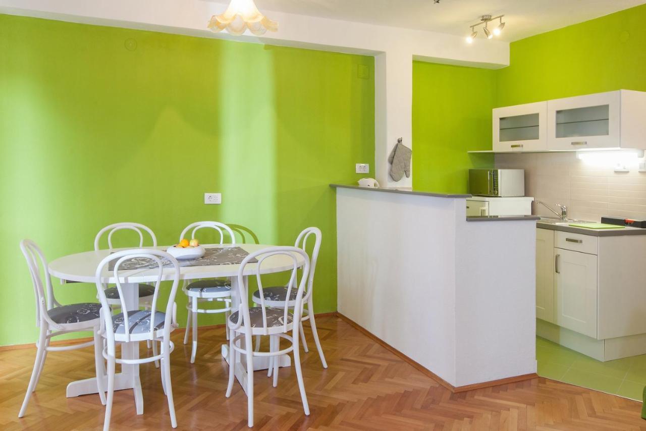 Vega Apartments Подгора Экстерьер фото