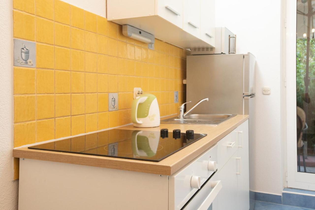 Vega Apartments Подгора Экстерьер фото
